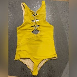 Size S acacia one piece